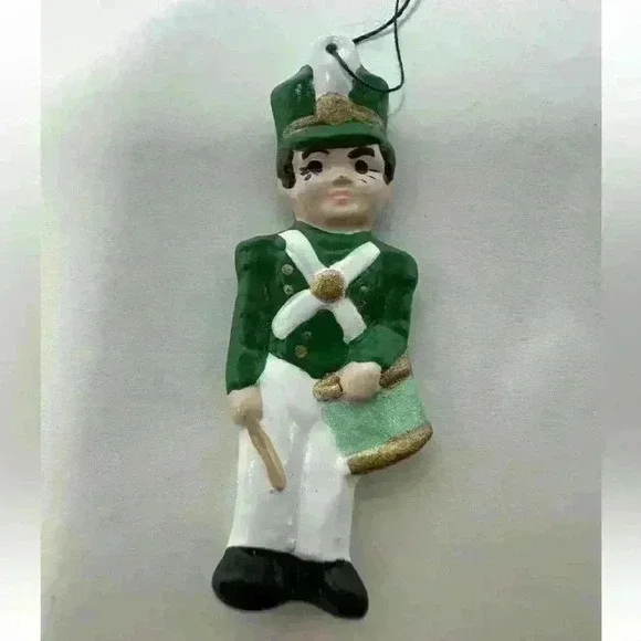 Miniature Ceramic Soldier (1) And 2 Angel Ornaments - Picture 5 of 8